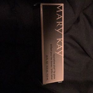 Mary Kay lip gloss